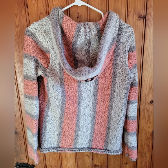 3/30$  🎉SALE!!!🎉 ARITZIA TNA Baja Beach Hoodie Size S💖🌟 - Picture 3 of 5